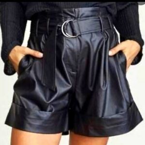 Elizabeth and James blk high waist pleated classic faux leather shorts 16 NWT